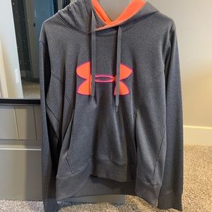Under Armor Sweatshirt